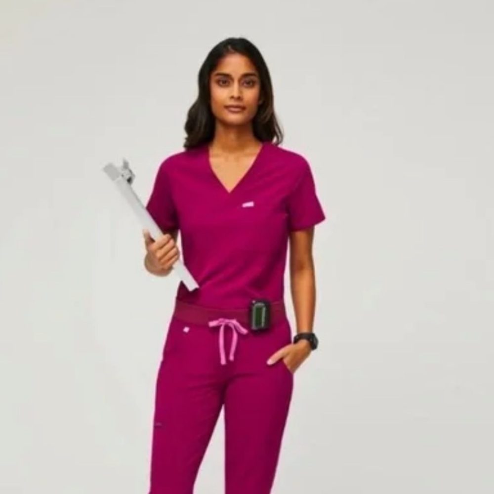 Figs Catarina scrub top. LIMITED color Magenta